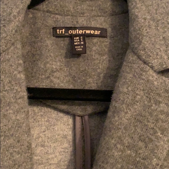 Like new! Jacket - Picture 4 of 6